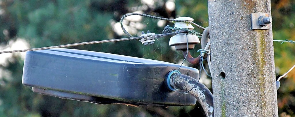 Einige Straßenlampen  erinnern an Museumsstücke.