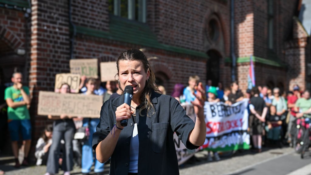 „Frauen in Deutschland sind nicht sicher, das ist klar“, sagt Luisa Neubauer. (Archivbild)