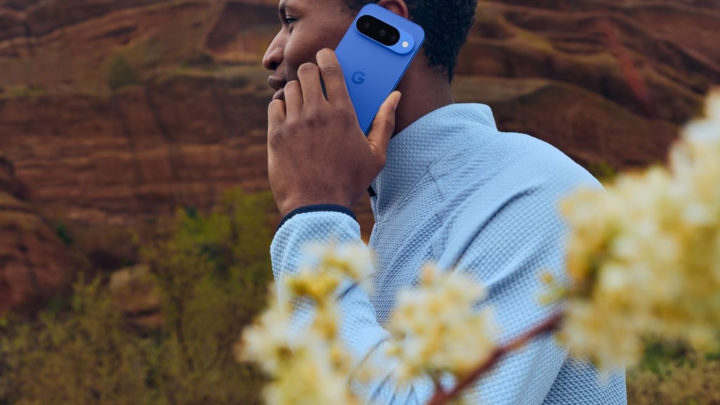 Aus zwei mach drei: Das Google Pixel 10 besitzt eine 48-Megapixel-Hauptkamera, ein 13-Megapixel-Ultraweitwinkel und jetzt neu ein Fünffach-Tele mit 10 Megapixeln.