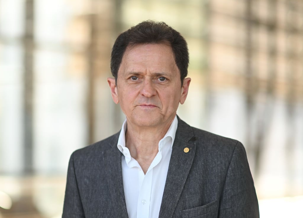 „Prinzipiell hat das H5N1-Virus alles, um eine Pandemie auszulösen“, sagt der Virologe Klaus Stöhr. (Archivbild)