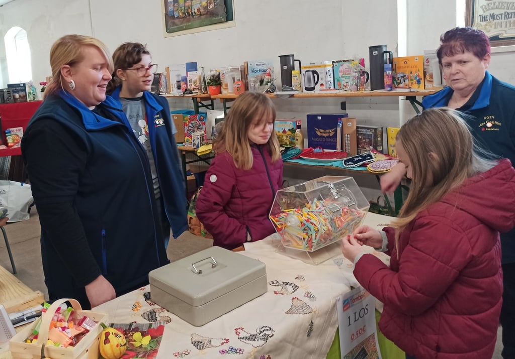 Bestens besucht war die Tombola, bei der es ein Fahrrad als Hauptpreis zu gewinnen gab.