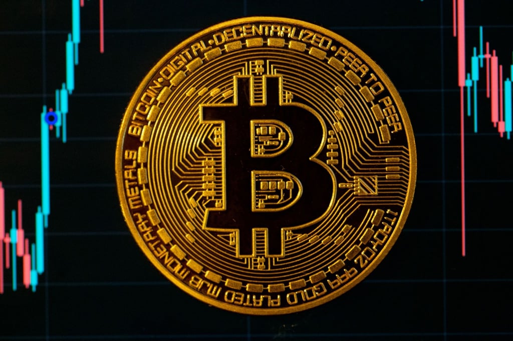 Es gibt eine solche Bitcoin-Münze nicht wirklich. Das virtuelle Geld existiert nur in der sogenannten Blockchain.