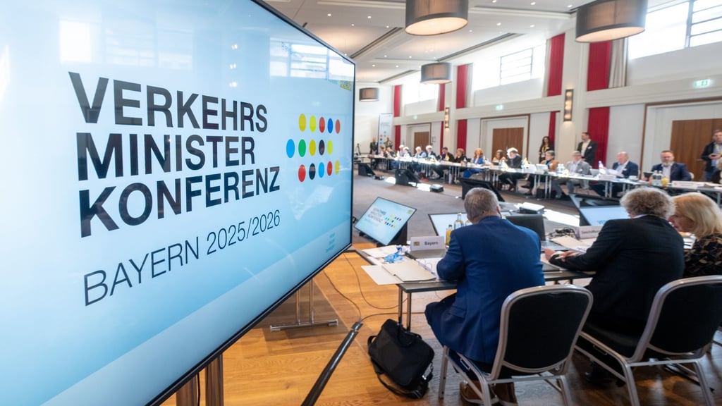 Beim Deutschlandticket stellte die Verkehrsministerkonferenz die Weichen für einen Preismechanismus, der ab 2027 gelten soll.