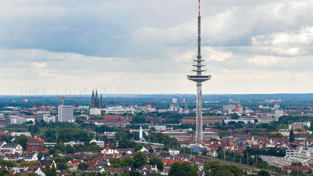 Der Oktober in Bremen war oft wolkenverhangen. (Archivbild)