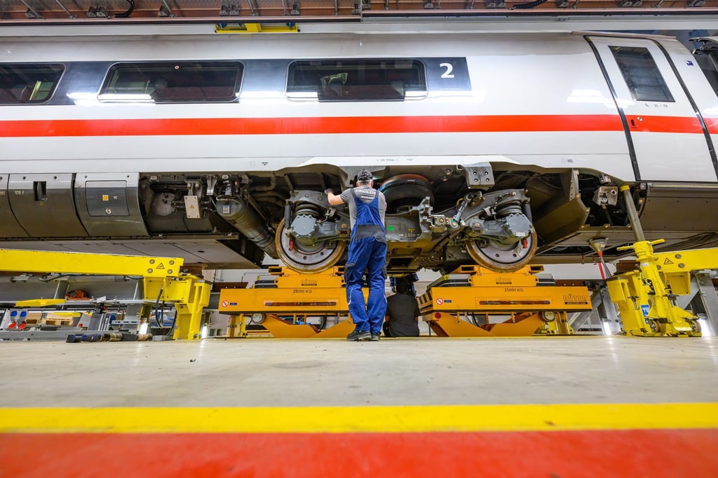 Das ICE-Werk in Cottbus soll auch von der Ausbildungswerkstatt profitieren. (Archivbild)
