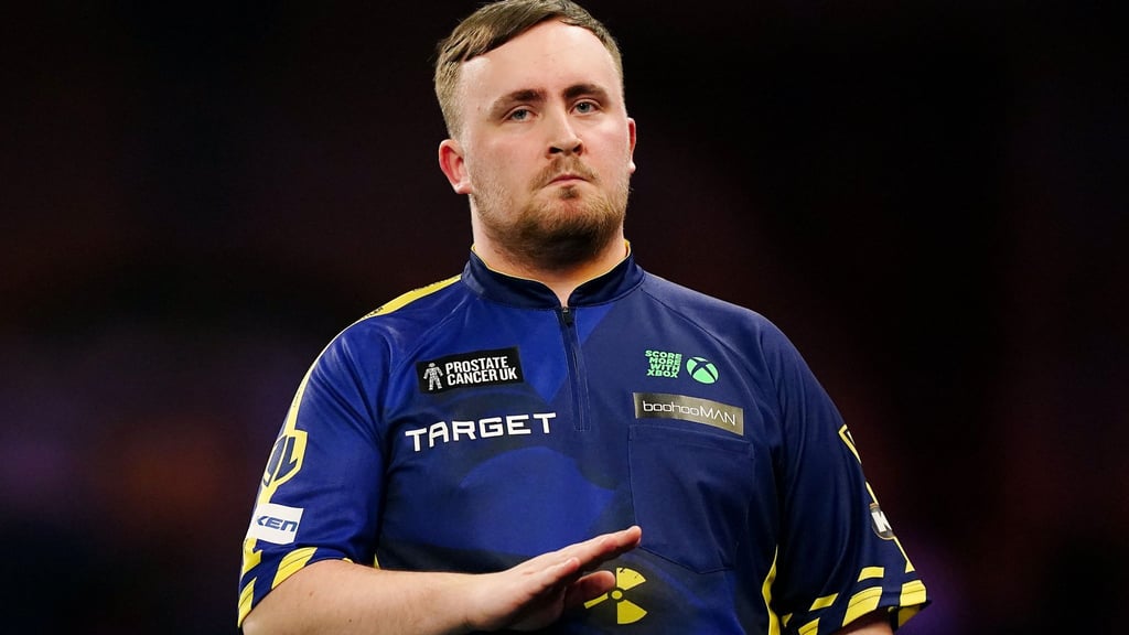 Luke Littler verpasste eine Turnier-Anmeldung wegen einer Vollsperrung nach einem Unfall. (Archivbild)