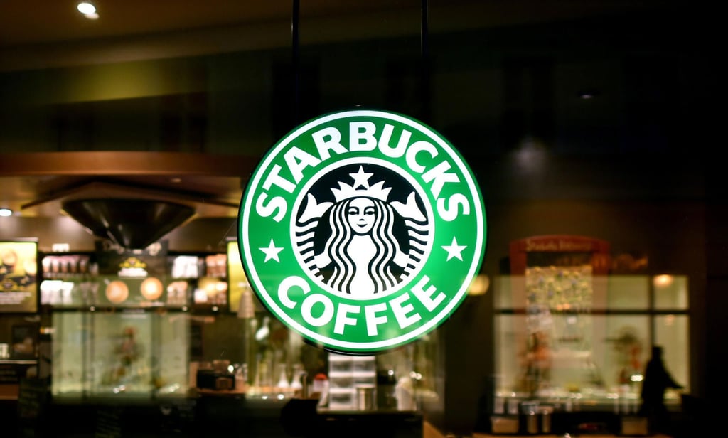 Starbucks eröffnet am 5. November 2025 seine erste Filiale in Magdeburg. Der Umbau der früheren Frankonia-Fläche am Ulrichshaus läuft bereits.