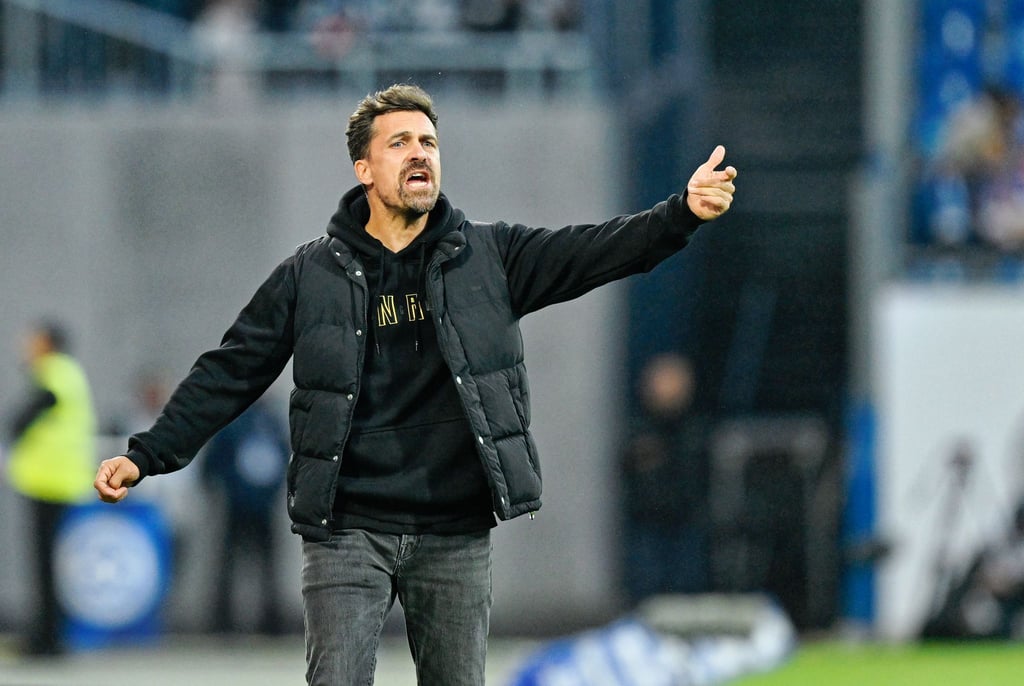 Trainer Thomas Stamm sieht die Kulisse im Olympiastadion nicht als Last an. (Archivbild)