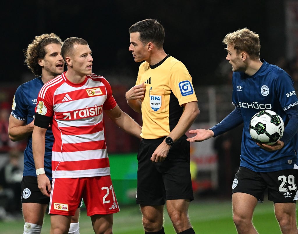 Viele Schiedsrichter, hier Harm Osmers, standen in der zweiten Pokal-Runde im Fokus.