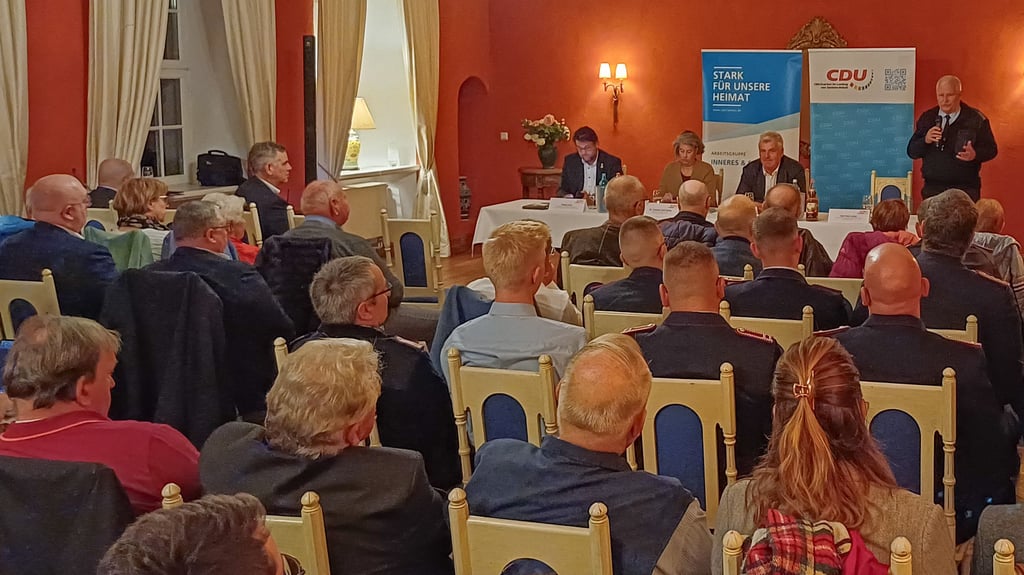 Die CDU-Landtagsfraktion hat im Rahmen einer Veranstaltungsreihe auf die Burg Wanzleben eingeladen.