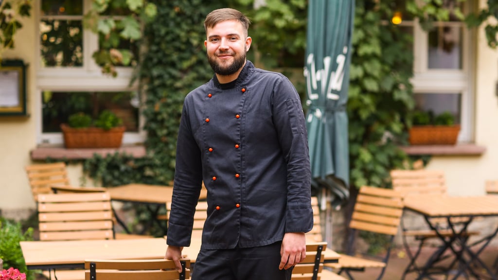 Tobias Willer ist Koch im Thaldorfer Kartoffelhaus.