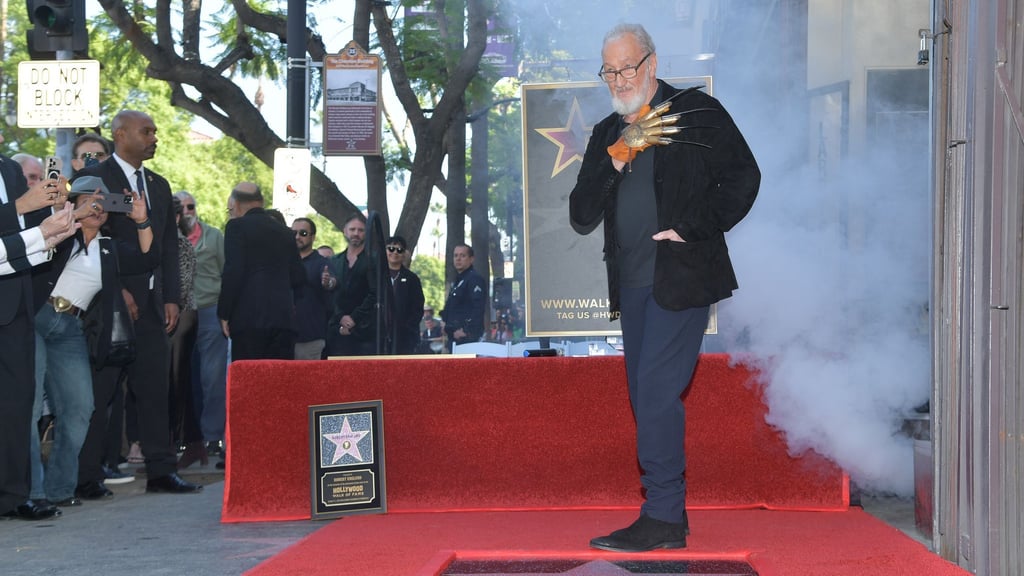 „Freddy Krueger“-Star Robert Englund wurde am Walk of Fame gefeiert.