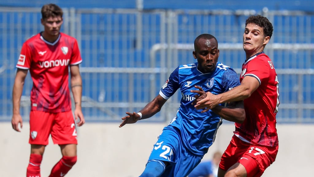 Der 1. FC Magdeburg ist am Sonntag (2. November 2025) beim VfL Bochum zu Gast. Wir erklären, wo Fans das Kellerduell der 2. Bundesliga live im Stream und TV verfolgen können.