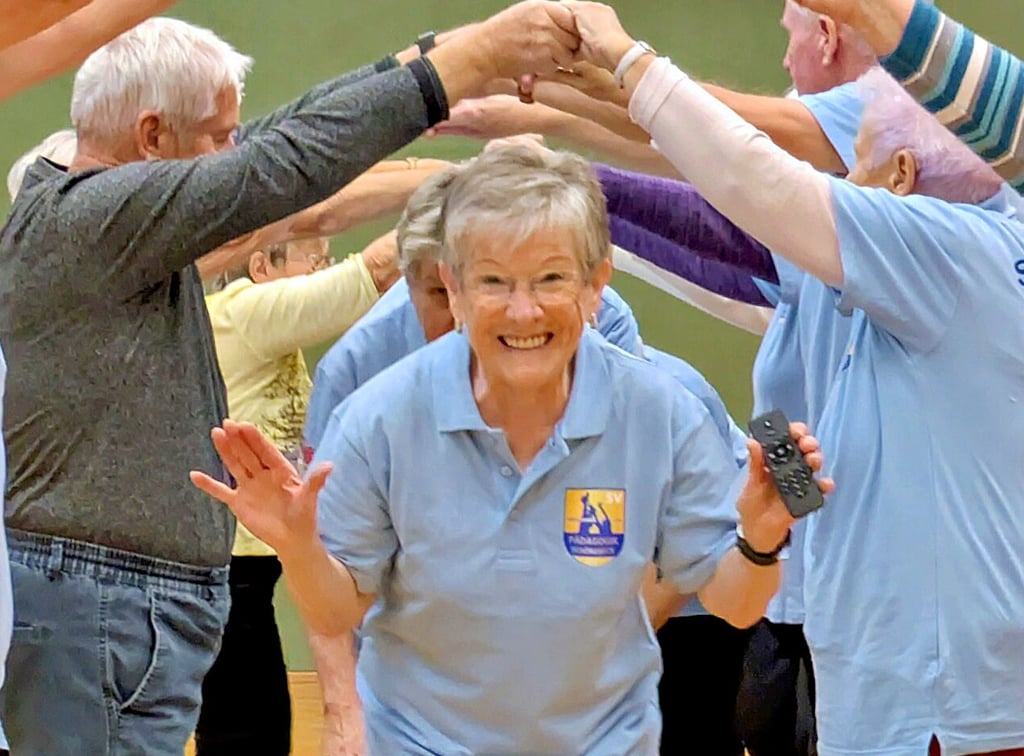 Ingrid Frank leitet die Schönebecker Selbsthilfegruppe Parkinson seit fast 30 Jahren beim Rehasport an.