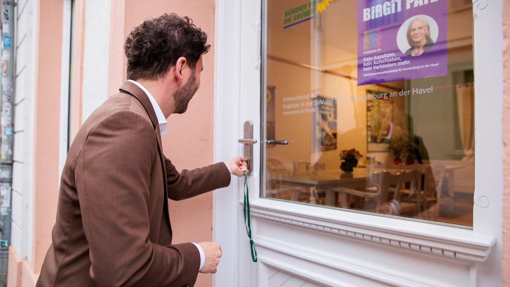 Banaszak hat nun ein Regionalbüro in Brandenburg an der Havel eröffnet. (Archivbild)