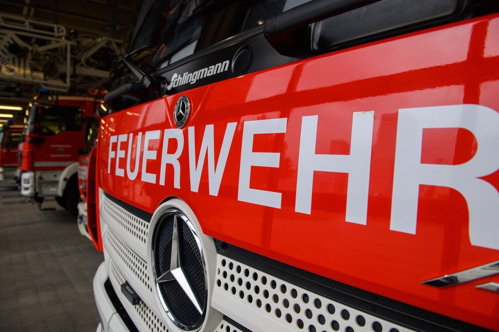 Die Feuerwehr rückte mit knapp 50 Kräften an. (Symbolbild)