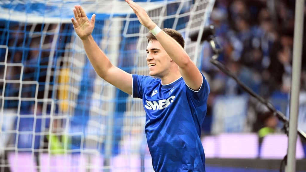 Karlsruhe jubelt spät - hier beim Ausgleich durch Marcel Beifus.