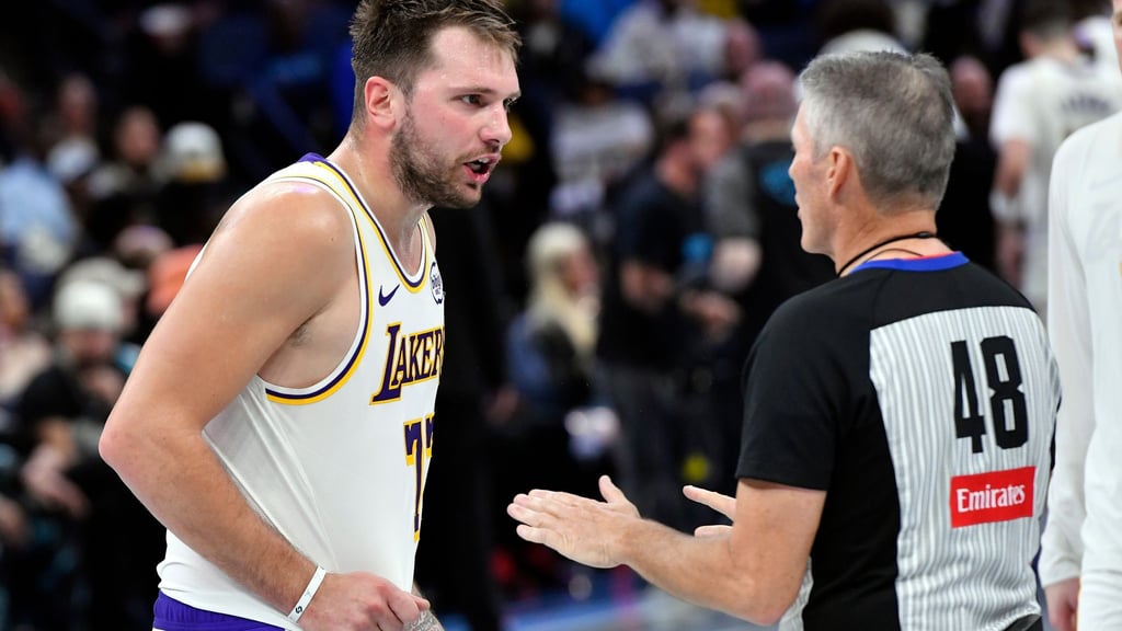 Erfolgreiches Comeback nach kurzer Verletzungspause: Luka Doncic trug für die Los Angeles Lakers gegen die Memphis Grizzlies starke 44 Punkte bei.