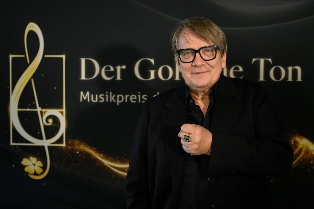 Der Musiker Sven Regener wurde in Goslar mit dem Musikpreis der Stadt Goslar, dem „Goldenen Ton“, ausgezeichnet.