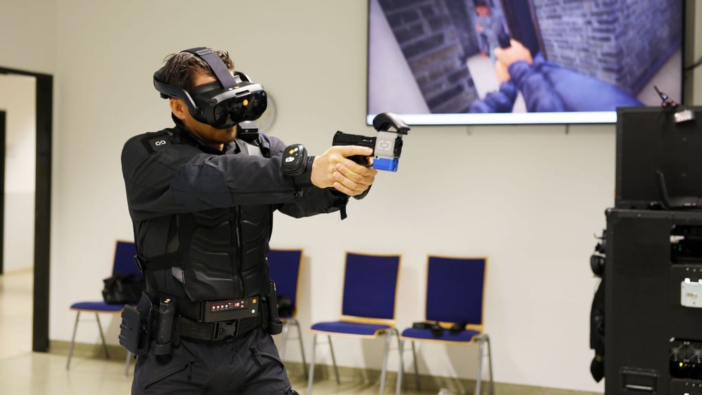 Auch der Einsatz von Schusswaffen ist der Teil des virtuellen Einsatzes.