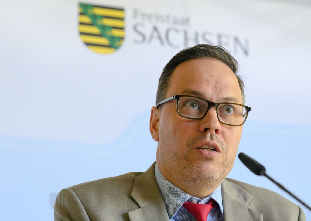 Wirtschaftsminister Dirk Panter (SPD) fährt zur Weltleitmesse für intelligente Stadtentwicklung nach Barcelona. (Archivbild)