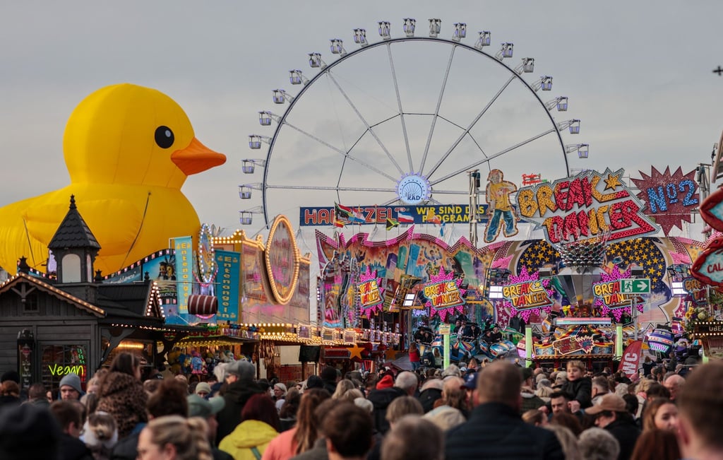Rund 1,5 Millionen Menschen haben den 990. Bremer Freimarkt besucht.
