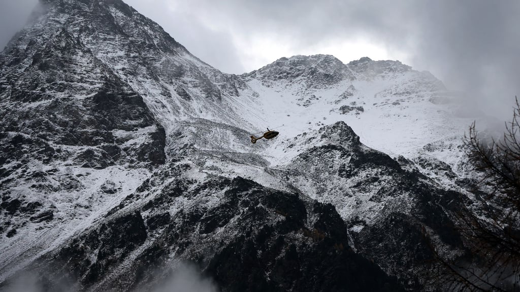 Über dem Ortlergebirge hingen am Wochenende dichte Wolken.