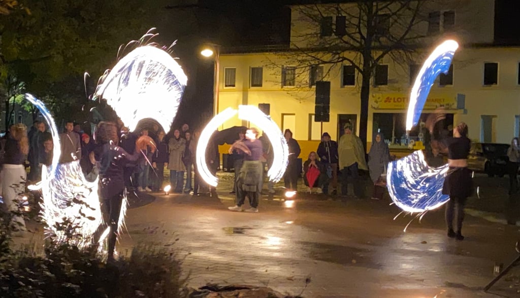 Die vier Feuerkünstler aus Magdeburg präsentierten ein spektakuläres Programm.
