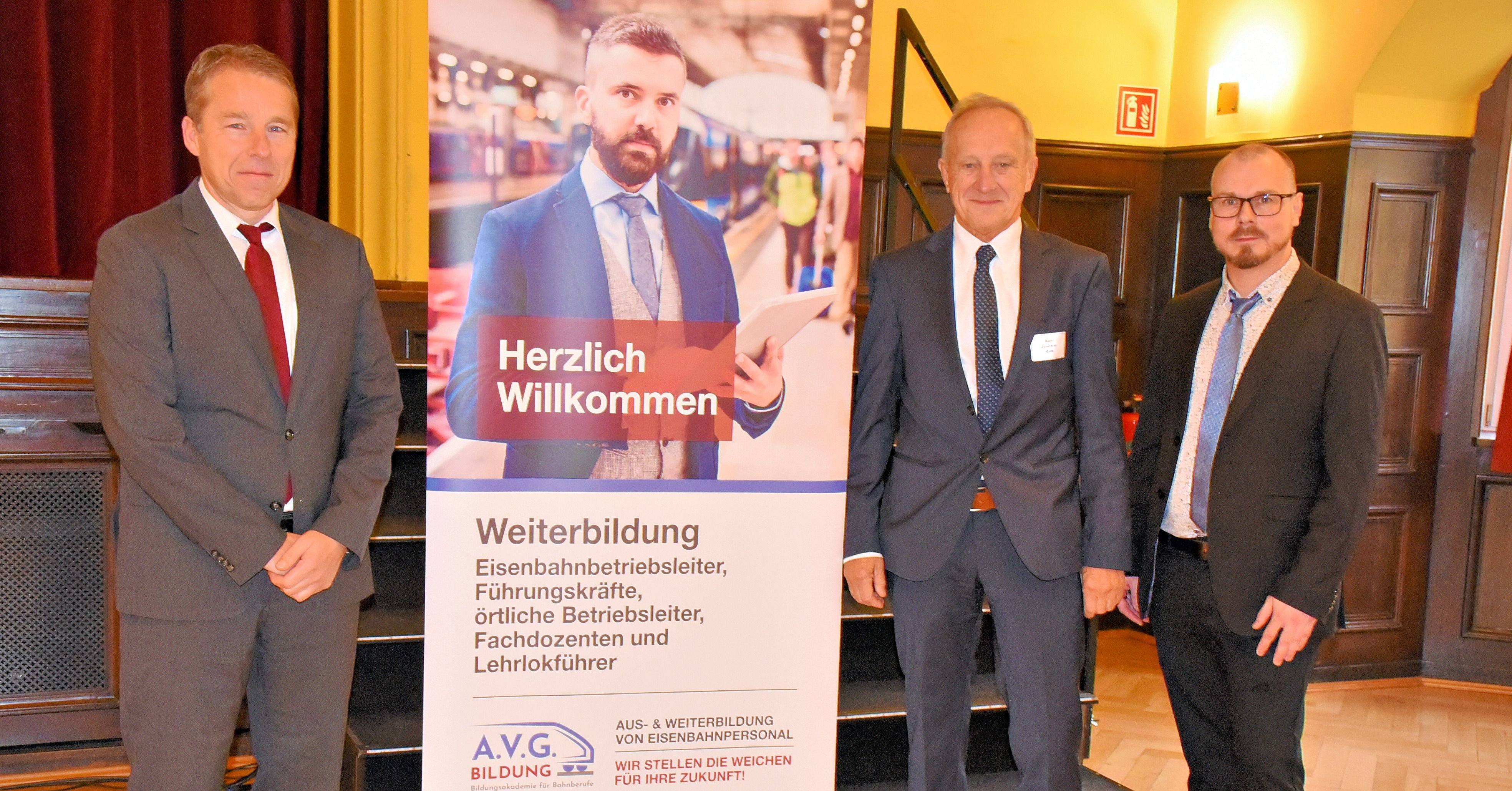 Oberleitungen und mehr: Die AVG qualifiziert neue Bahner