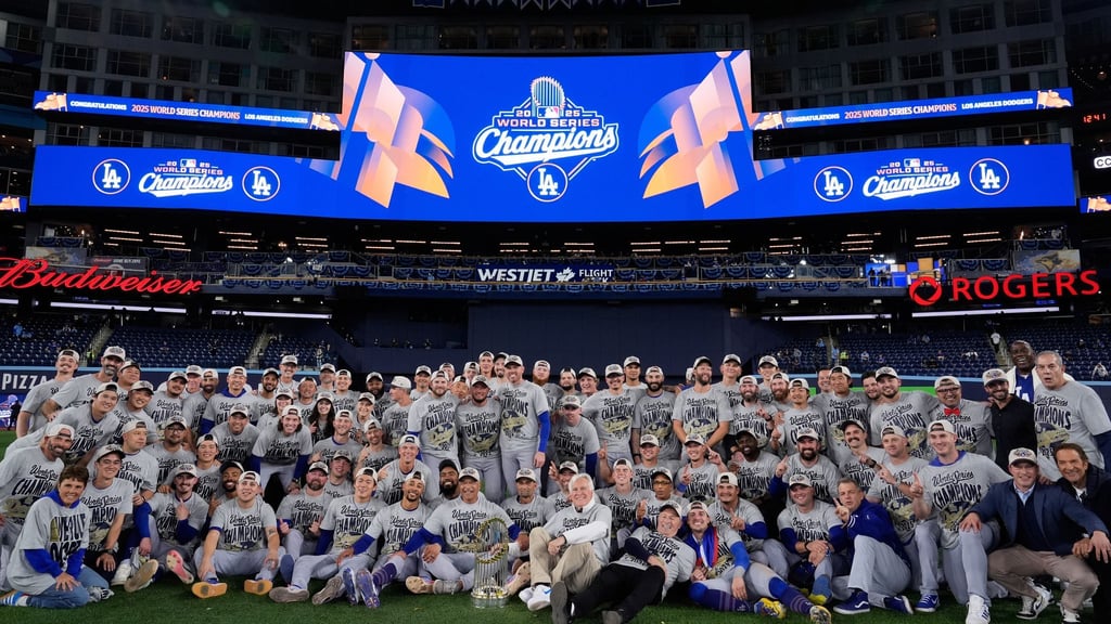 Die LA Dodgers jubeln über den World-Series-Sieg.