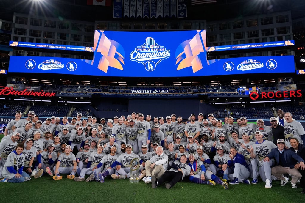 Die LA Dodgers jubeln über den World-Series-Sieg.