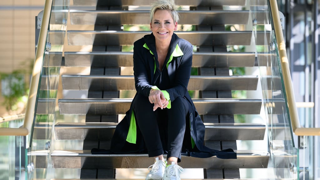 Moderatorin Inka Bause hat sich für 2028 eine Erinnerung im Handy-Kalender gemacht - dann will sie über ihre Zukunft nachdenken. (Archivbild)