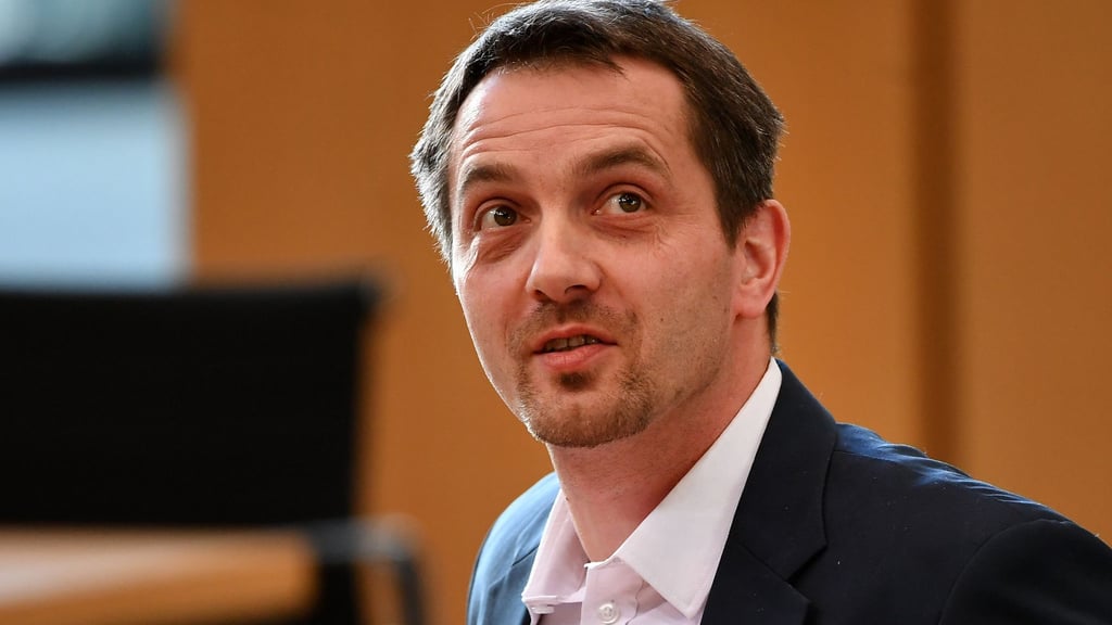 Ronald Hande möchte den Hintergründen der unbeabsichtigten Schussabgaben durch Dienstwaffen der Polizei weiter nachgehen. (Archivbild)