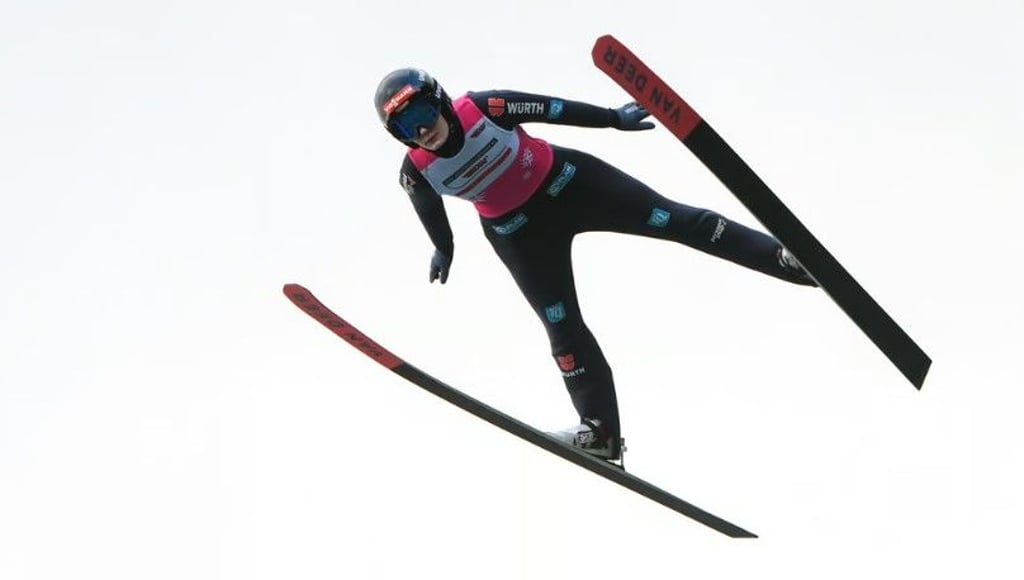 Emily Teubner will es in den Skisprung-Weltcup schaffen.