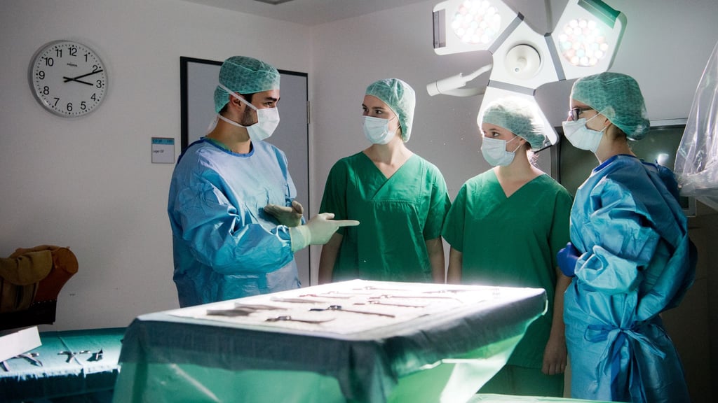 Die neuen Studierenden haben sich verpflichtet, später auf dem Land zu arbeiten. (Symbolbild)