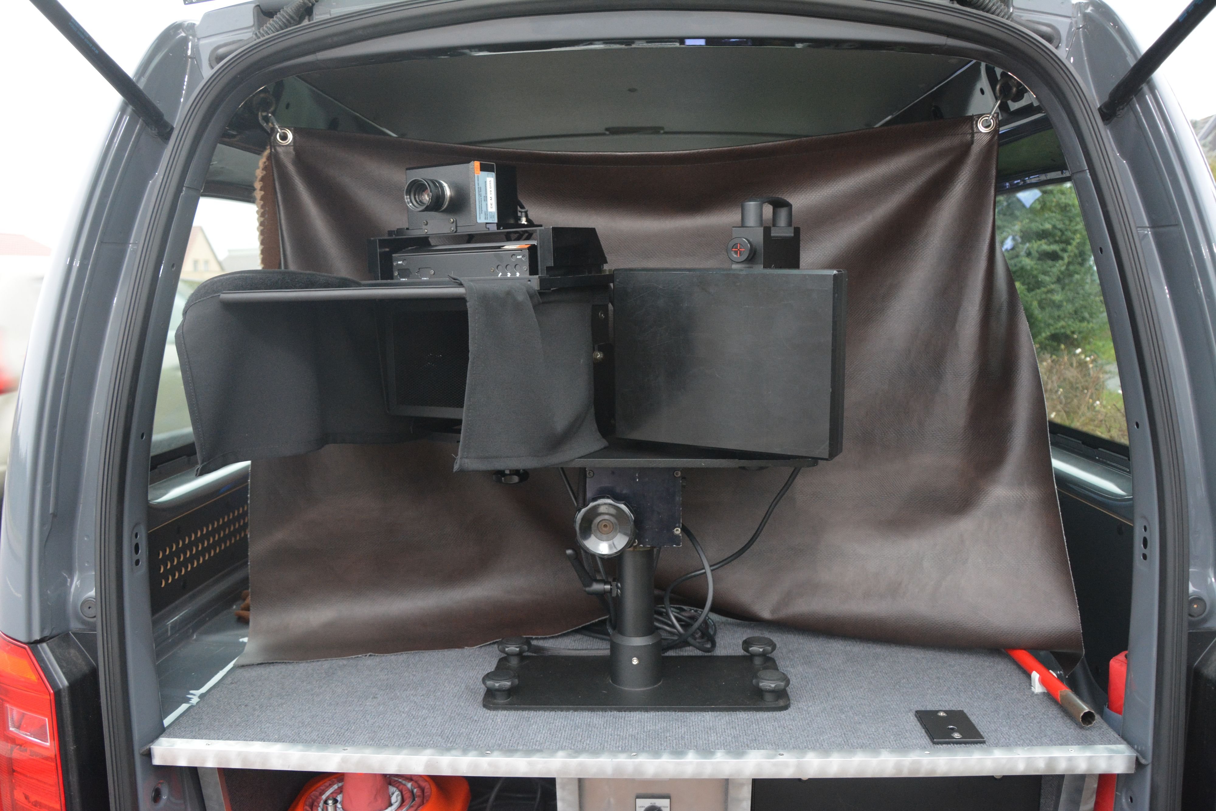 Zu schnelles Fahren bringt Stadt Geld: 23.000 Euro für Blitzer-Dienste: Burger Geschwindigkeitsmesser schießt Bilder im Auftrag