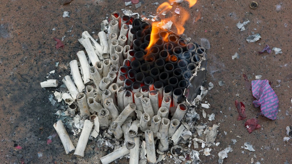 Die Pyrotechnik wurde bei der Einreise nach Deutschland eingezogen. (Symbolbild)