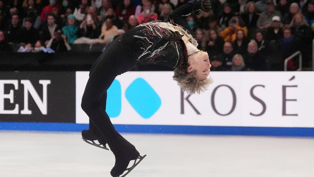 Zeigte auch dieses Mal wieder eine spektakuläre Flugshow: Ilia Malinin aus den USA. (Archivbild)