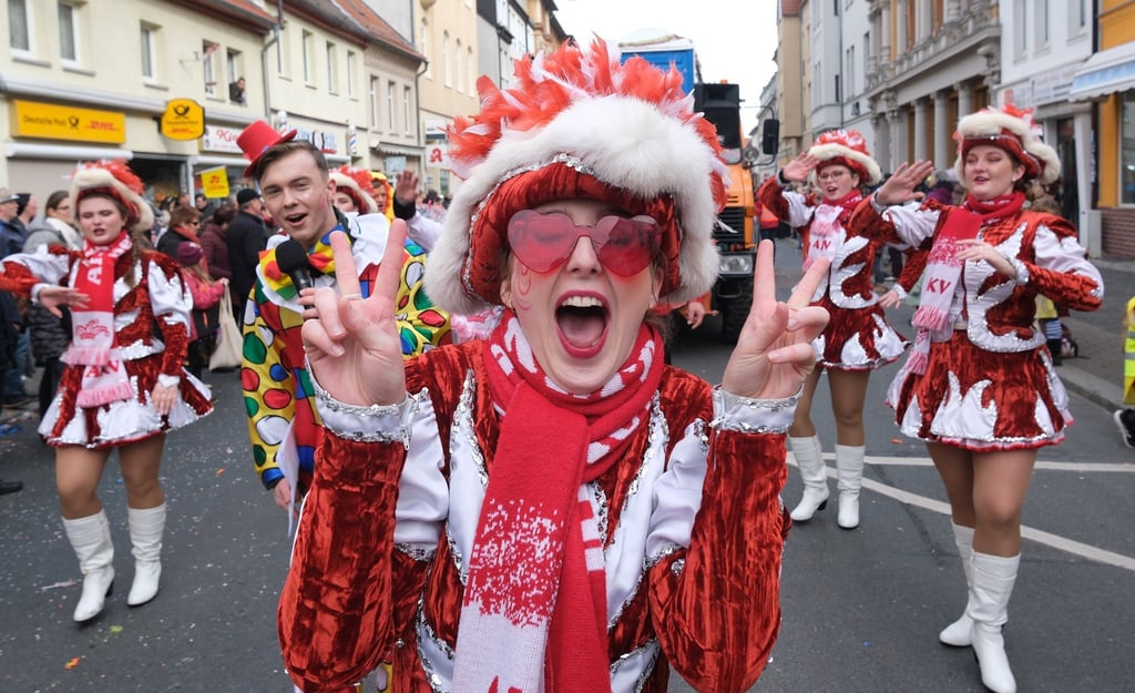Der ostdeutsche Karneval will seine Besonderheit auch offiziell bescheinigt bekommen. (Archivbild)