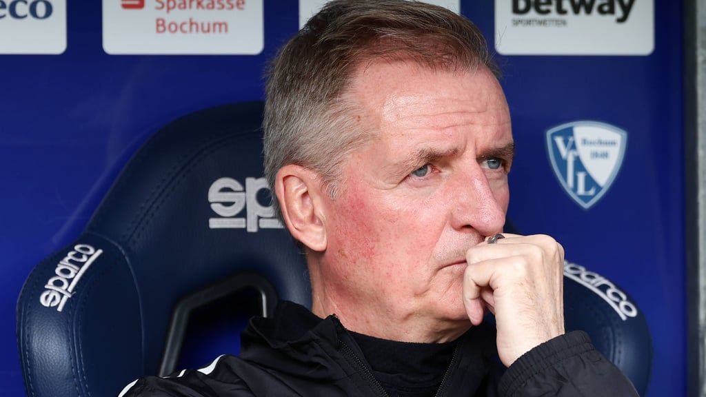 Petrik Sander sah seinen 1. FC Magdeburg beim VfL Bochum in der 2. Bundesliga mit 0:2 verlieren.