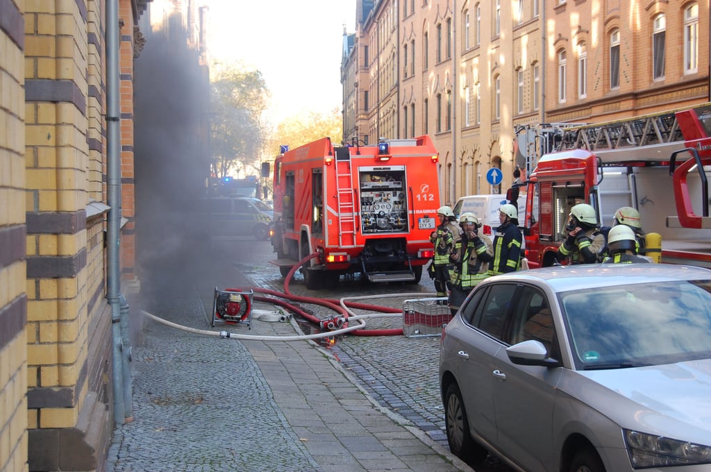 Zu einem Kellerbrand in der Weißenfelser Walterstraße kam es am Montagnachmittag.