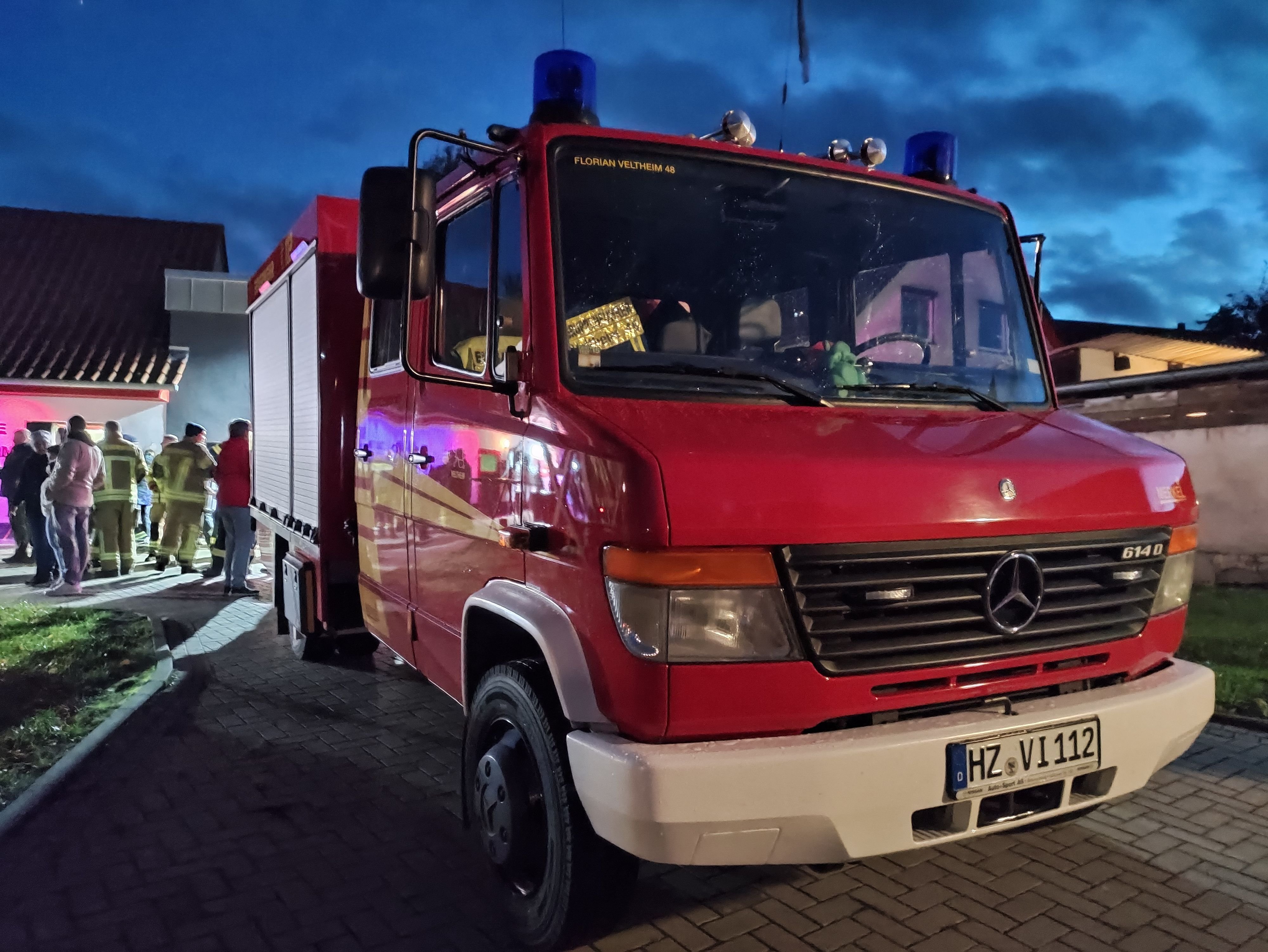 Brandschutz im Harzkreis: Notfall in Veltheim: Erster Einsatz für das neue Feuerwehrfahrzeug in Rekordzeit