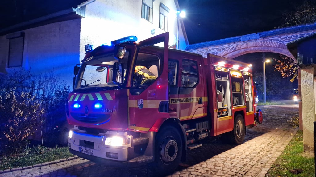 Die Feuerwehr kam Wettin-Löbejüner Ortsteil Mücheln mit einem Großaufgebot zum Einsatz.