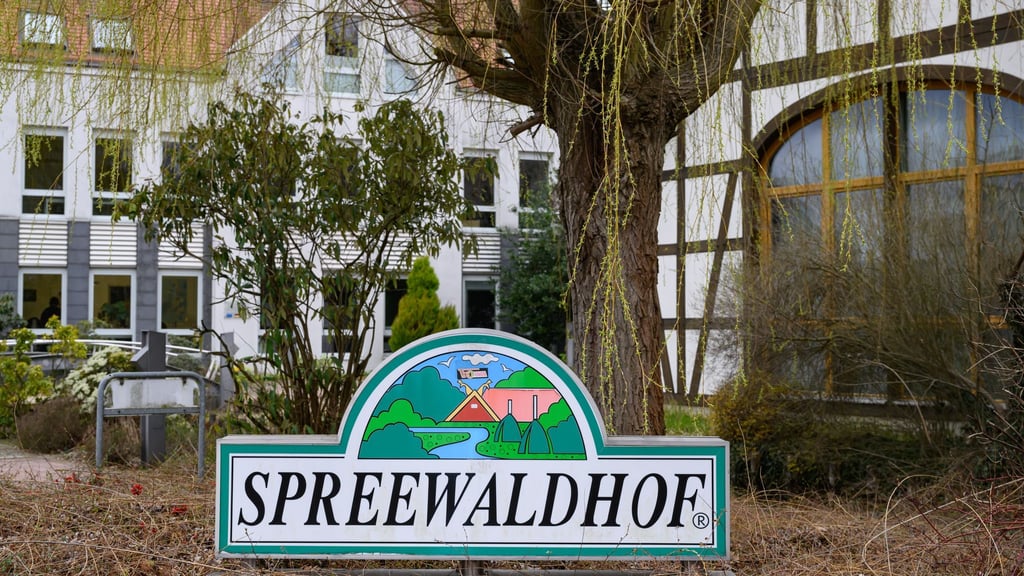 Die Spreewaldkonserve Golßen GmbH baut das Geschäftsmodell nach Millionenverlusten um und trennt sich von rund 200 festen Mitarbeitern. (Archivbild)