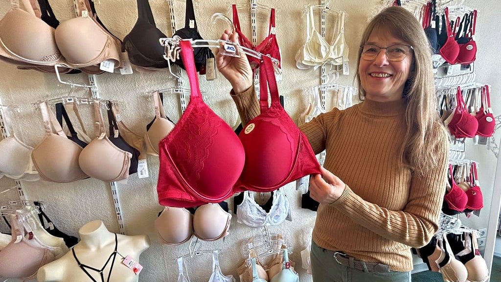 Zwischen feiner Spitze und BHs blickt Heike Herrmann auf 35 Jahre Selbstständigkeit zurück.