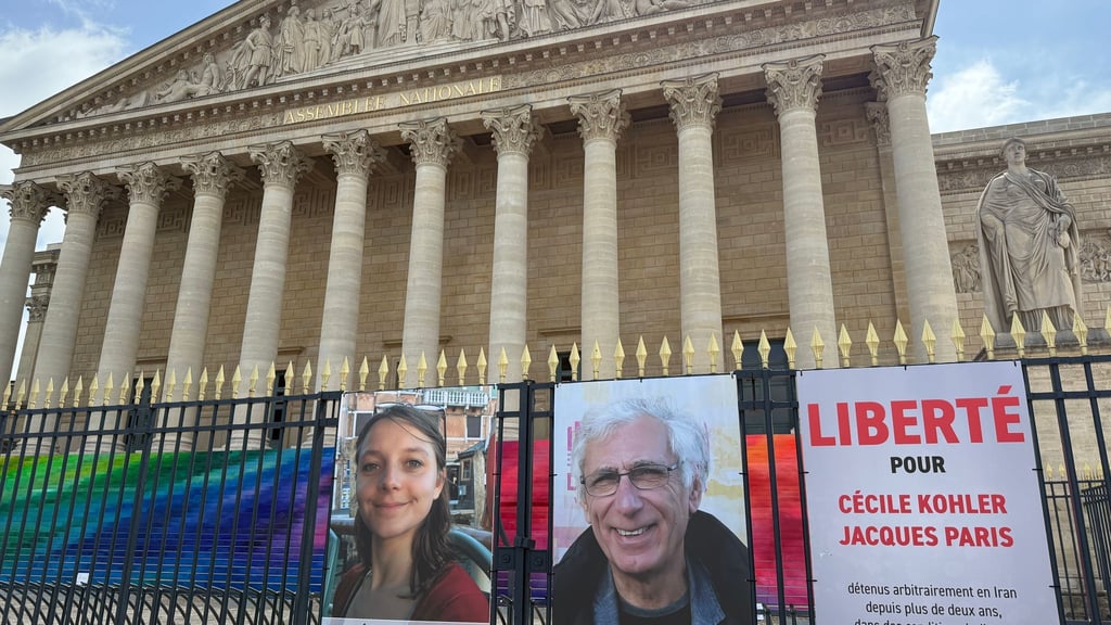 Nach mehr als drei Jahren konnten zwei Franzosen die Haft im Iran verlassen. (Archivbild)