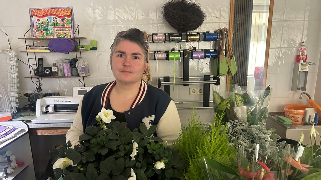 Mareike Schulze-Friebel hat in Magdeburg-Buckau ein Geschäft mit Floristik und handgemachten Artikeln eröffnet. 
