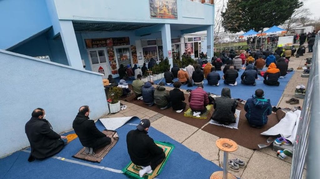 Weiter draußen beten? Der Bau einer Moschee in Halle-Neustadt polarisiert. Wie geht es jetzt weiter?