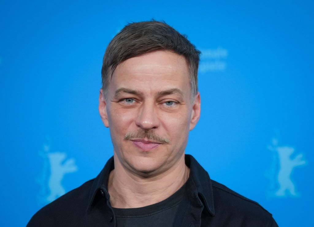 Auch der international bekannte Schauspieler Tom Wlaschiha („Game of Thrones“, „Stranger Things“) spielt in der neuen ARD-Serie mit. (Archivbild)
