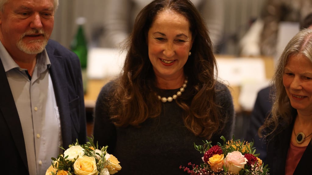 Inauguration in Herdecke: Mayor after knife attack: Don't lose your ...